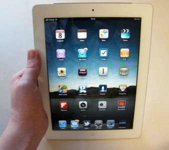 Дефекты панелей LG - причина отсветов на экране iPad 2