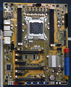 Что за ASUS C1X79 EVO на Intel X79?